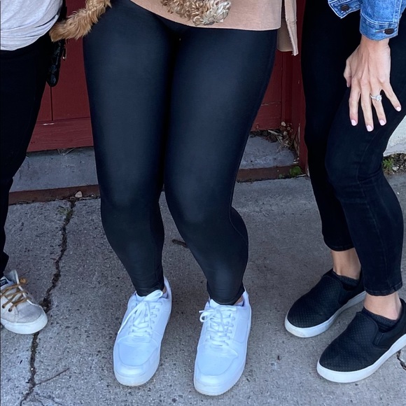 Black Faux Leather Leggings - Picture 4 of 4